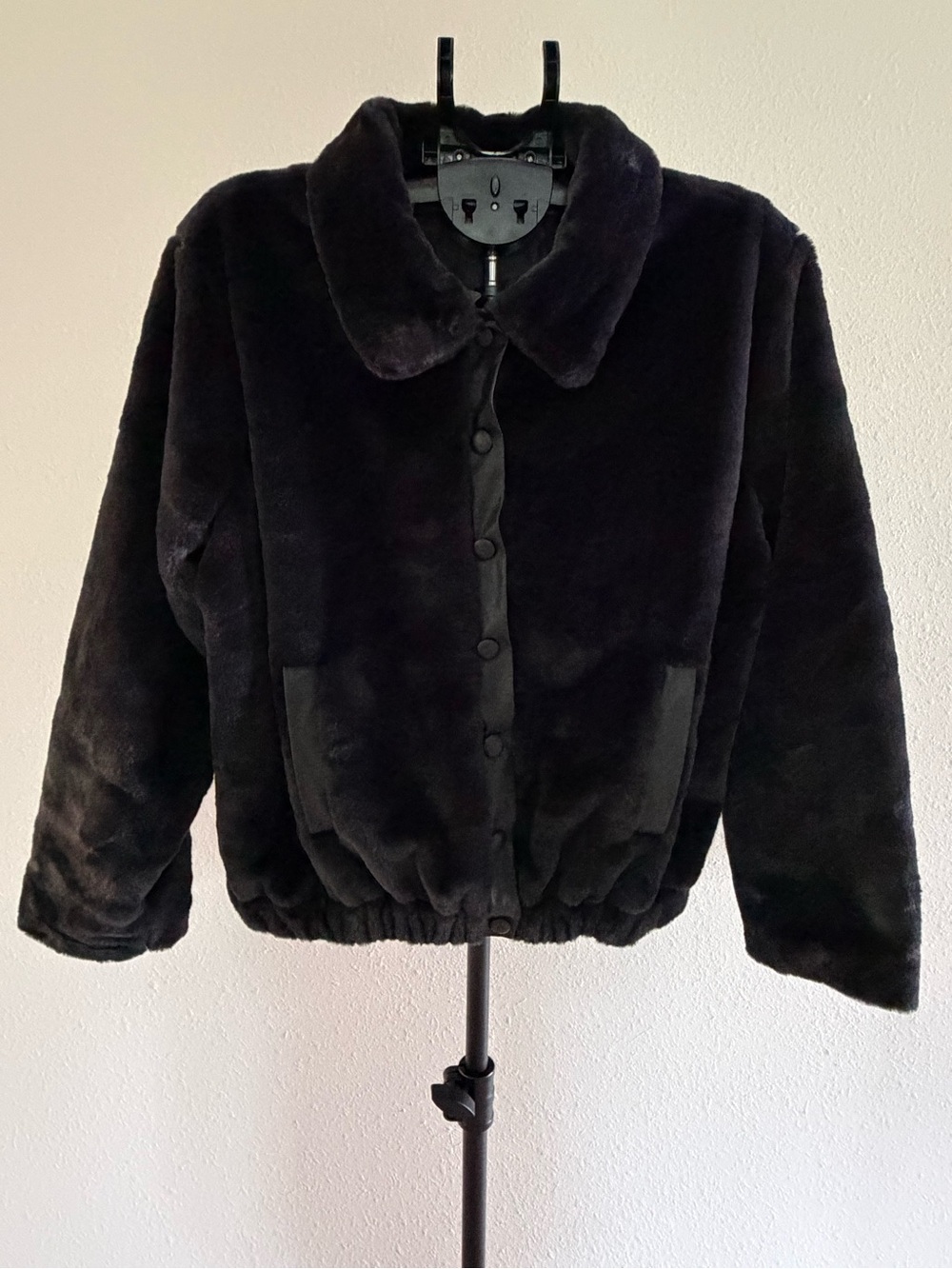 Pink Dot Black Plush Faux Fur Women’s Cropped Bomber Jacket Leather-Like Trim 3X